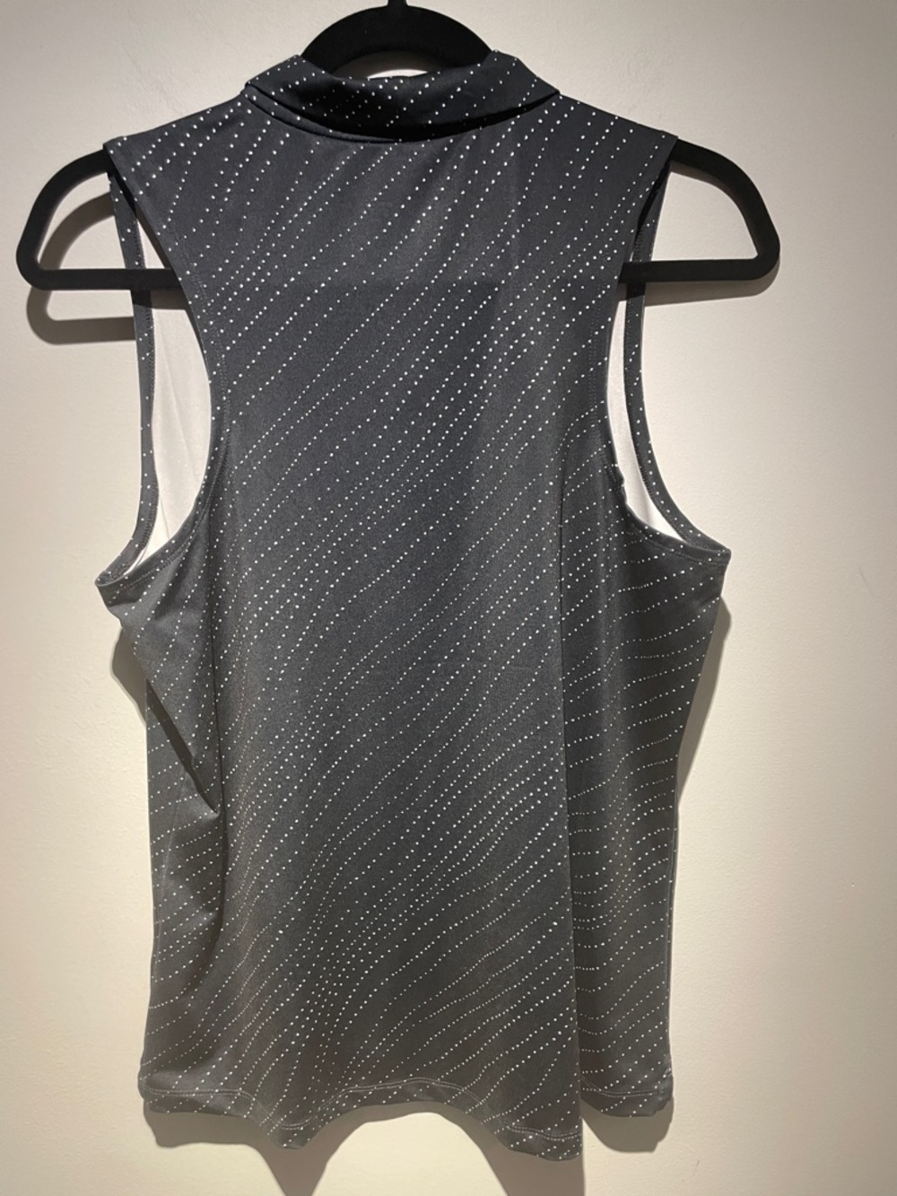 Nike Women’s DRI-FIT Black and White Golf Shirt - Picture 8 of 10